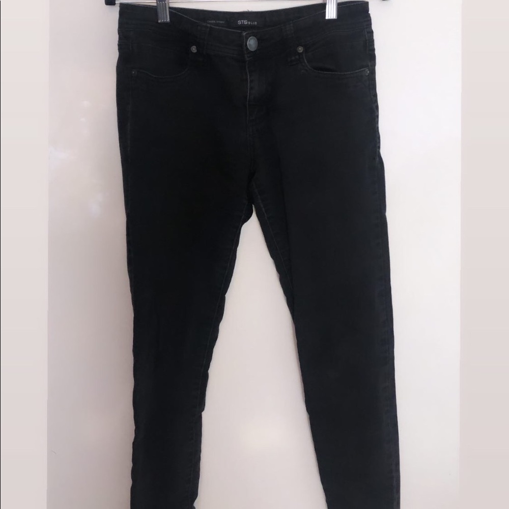 Black skinny jeans